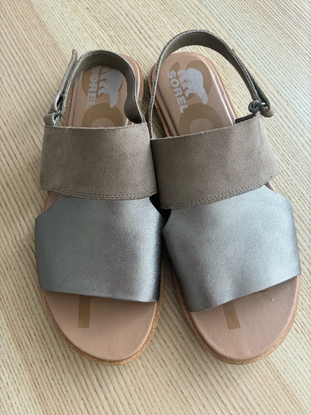 Sorel Comfortable Women's Beige and Silver Leather Slide Sandals